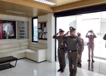 พล.ต.ต.ศิลปคมณ์ เอี่ยมวงศ์ รอง ผบช.ภ.1 ตรวจประเมินตามโครงการฯ ตามแผนและกรอบระยะเวลาที่ แฟลต ภ.จ.นนทบุรี และ แฟลต สภ.ชัยพฤกษ์ จ.นนทบุรี