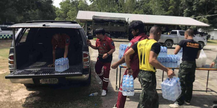 ช่องบกสู้ศึกจิตอาสา :……