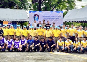 “มีนบุรีโมเดล” รวมพลังตำรวจ-อาชีวะ บำเพ็ญกุศลวันแม่ สานสัมพันธ์ ลดศึกนักเรียน