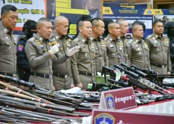 10 วันเดือด! ล่า-ยึด-จับ กระหน่ำทั่วไทยสำนักงานตำรวจแห่งชาติเปิดยุทธการ “พิชิตคนพาล อภิบาลคนดี” ระดมกวาดล้างอาชญากรรม 10 วัน จับผู้ต้องหากว่า 1 หมื่นราย ยึดอาวุธปืนกว่า 6 พันกระบอก เครื่องกระสุน-ระเบิดอีกเพี๊ยบ