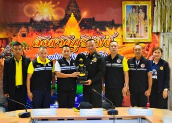 ”พลโทชนินทร์“ นำทีมกอ.รมน. ลงพื้นที่บุรีรัมย์ คุมเข้มชายแดนไทย–กัมพูชา ลุยปราบปรามอาชญากรรมข้ามชาติ