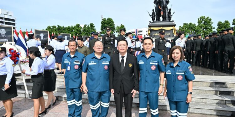 มูลนิธิป่อเต็กตึ๊ง ร่วมพิธีสดุดีวีรกรรมนักรบกล้าและอาลัยประชาชนผู้บริสุทธิ์ที่เสียชีวิตจากเหตุการณ์ความไม่สงบชายแดนไทย – กัมพูชา ณ กองบัญชาการกองทัพไทย เขตหลักสี่ กรุงเทพฯ