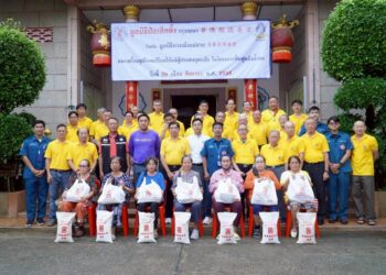 มูลนิธิป่อเต็กตึ๊ง เร่งกระจายกำลังช่วยเหลือผู้ประสบภัยน้ำท่วม ระดมทีมกู้ชีพ กู้ภัย จัดตั้งโรงครัวฯ จัดกำลังช่วยเหลือชาวเพชรบูรณ์ และส่งทีมสังคมสงเคราะห์ แผนกสาธารณภัยฟื้นฟูหลังน้ำลดแก่ชาวเชียงราย พะเยา น่าน สุโขทัย