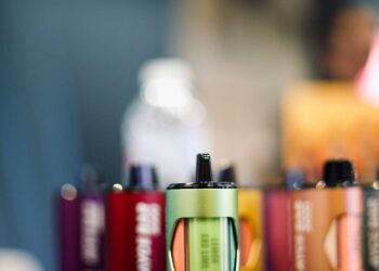 สิงคโปร์แบนบุหรี่ไฟฟ้าในโรงเรียน งัดมาตรการคุมเข้มเยาวชน ท่ามกลางเสียงวิจารณ์จากสังคม