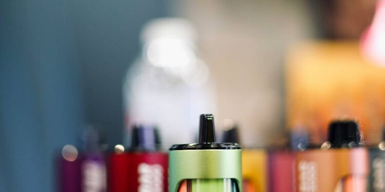 สิงคโปร์แบนบุหรี่ไฟฟ้าในโรงเรียน งัดมาตรการคุมเข้มเยาวชน ท่ามกลางเสียงวิจารณ์จากสังคม