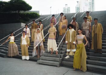 ศิลปากร อวดโฉม “The Orientalist” แฟชั่นผ้าขาวม้าทอมือสุดตระการตาในงาน Sustainability Expo 2025