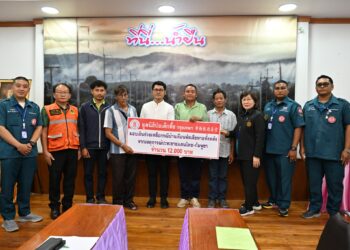 มูลนิธิป่อเต็กตึ๊ง จัดงบฯ กว่า 4.6 แสนบาท ลงพื้นที่จังหวัดอุบลราชธานี ศรีสะเกษ และสุรินทร์ มอบเงินช่วยเหลือกรณีบ้านพังเสียหายทั้งหลังจากเหตุการณ์ปะทะชายแดนไทย-กัมพูชา