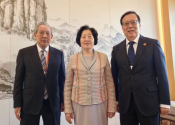 พินิจ จารุสมบัติ เยือนจีน ร่วมประชุม “ปรัชญาจูจื่อกับอารยธรรมโลก”ชี้สอดคล้องค่านิยมไทย–ยกย่องเป็น “ทรัพย์สินทางปัญญาแห่งมนุษยชาติ”