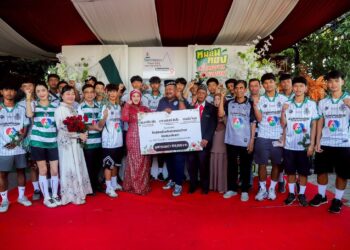 “มาดามนันท์” อัดฉีด 1 แสน ทีมหมอนทองวิทยา