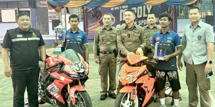 สกู๊ปพิเศษ  สีกากีร่วมสร้างสังคมเรียบเรียงโดย…สมชาย จรรยา