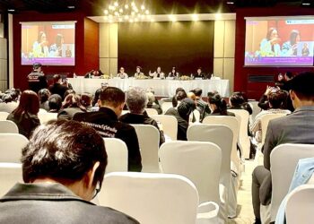 เวทีสตรีลุกฮือ! จี้รัฐ–พรรคการเมือง ปลดล็อกสวัสดิการ “ผู้หญิงต้องปลอดภัย–ไม่แบก–ไม่จม”