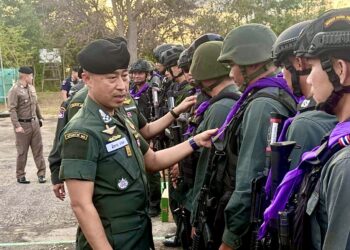 รอง ผบ.ตร. ลุยแนวรบชายแดน! ปลอบขวัญกำลังพล “ตชด.–ทหาร” ย้ำพร้อมปกป้องอธิปไตยไทยเต็มกำลัง