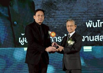 “สื่อต้านคอร์รัปชั่นฯ” ชู “บิ๊กเต่า-ผู้กองธร-ก้อย” มือปราบทุจริต ยกย่อง“มิสเตอร์จิโร่-บิ๊กกุ้ง-บิ๊กปตท.-ออมสิน-ซีพีออลล์” ผู้นำธรรมาภิบาล ขณะที่“ศูนย์สอบมธ.-สื่อน้ำดี”ซิวโล่ห์เกียรติยศ งานมอบรางวัล“ANTI-CORRUPTION AWARDS 2025”