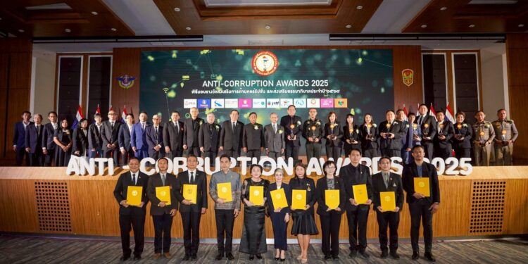 ‘ชวน’ กรีดซื้อเสียง ‘มหันตภัยทำลายชาติ’ ติง “กกต.” ต้องเร่งสางคดีฮั้ว สว.