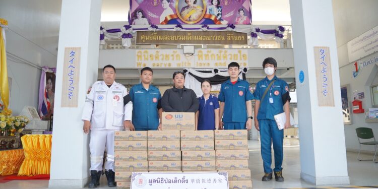 มูลนิธิป่อเต็กตึ๊ง ส่งต่อธารน้ำใจ บจก.คันทรีเฟรชแดรี่ มอบนมยูเอชที แก่ผู้ยากไร้ในสถานสงเคราะห์ 5 จังหวัด รวม 27 แห่ง รวม 33,600 กล่อง