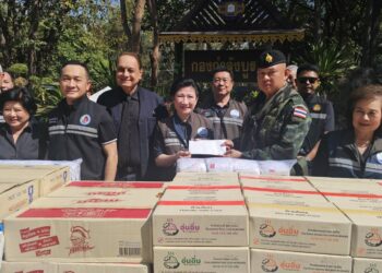 จากใจแนวหลัง สู่แนวหน้า สมท.กอ.รมน. ผนึกพลังภาคีเครือข่าย เติมขวัญกำลังใจทหารชายแดนไทย – กัมพูชา