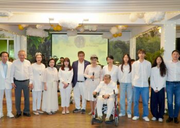 อลังการงานปีใหม่ “Angels in Paradise” ปีที่ 18 รวมพลังมิตรภาพสายสังคม–ธุรกิจ ใต้ร่มพระบารมี น้อมเสด็จสู่สวรรคาลัย