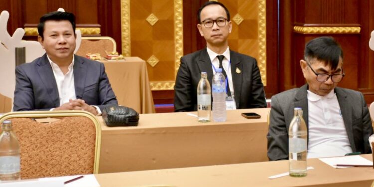 กอ.รมน. รวมพลังผู้นำ ‘พคบ. 17’ ปั้นเครือข่ายความมั่นคงยุคใหม่ ยกระดับยุทธศาสตร์เชิงรุก บูรณาการทุกภาคส่วนรับมือภัยคุกคามข้ามพรมแดน