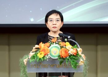 กรมวิทยาศาสตร์บริการ มอบใบรับรองระบบงานห้องปฏิบัติการ ผลักดันห้องปฏิบัติการตามมาตรฐานสากล เสริมสร้างความเชื่อมั่นและยกระดับคุณภาพชีวิตประชาชน