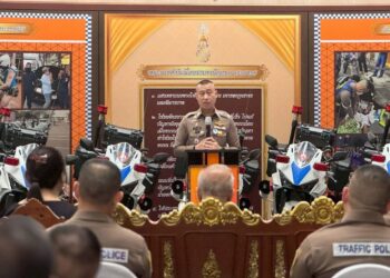 รอง ผบ.ตร. รับมอบรถจักรยานยนต์คุณภาพสูง สนับสนุนงานจราจรโครงการพระราชดำริ ผนึกกำลังภาคเอกชน เสริมศักยภาพงานจราจรเพื่อประชาชน