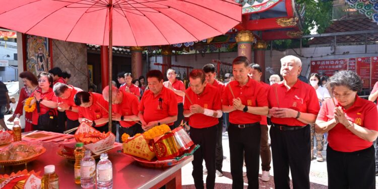 มูลนิธิป่อเต็กตึ๊ง จัดพิธีจุดเทียนเปิดงานเทศกาลง่วนเซียว ประจำปี 2569 ณ ศาลเจ้าไต้ฮงกง พลับพลาไชย กรุงเทพฯ