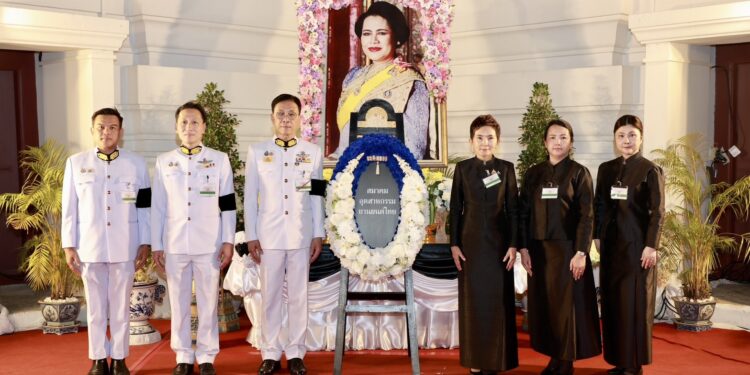 คณะอุตสาหกรรมยานยนต์ไทย น้อมสำนึกพระมหากรุณาธิคุณ เป็นเจ้าภาพสวดพระอภิธรรมถวายพระบรมศพ “สมเด็จพระบรมราชชนนีพันปีหลวง”