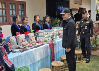 บุกดอยแก้จน! กอ.รมน.บุกชายแดนภูชี้ฟ้า ปลุกอาชีพ–ปั้นรายได้ สร้าง ‘ความมั่นคงที่จับต้องได้