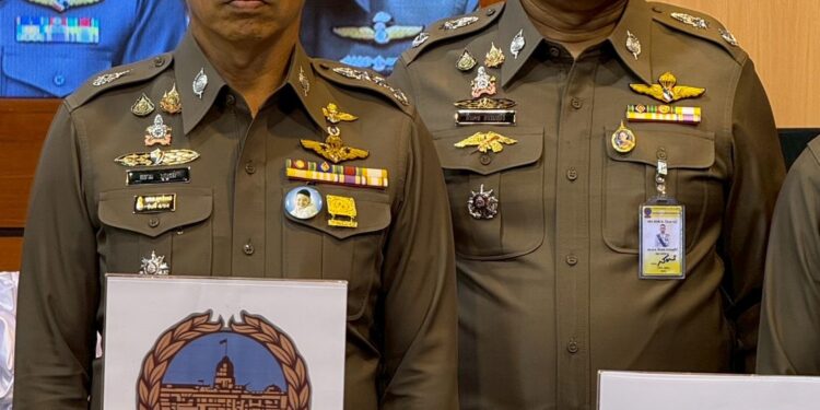 บช.น.ทลายแก๊งค้ายาบางบอน รวบ 2 ผู้ต้องหา ยึดทรัพย์ 10.25 ล้าน ฟอร์ดมัสแตง-บ้านหรูไม่รอด