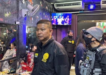 รองจ๋อนำ บช น ร่วม ปปสกทม บุกทลายผับลับ ซอย 1ไม่เน้นขายเหล้าแต่เน้นขายยา