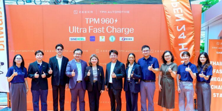 กรุงเทพมหานคร ผนึกกำลัง ZEEKR, TPM Automotive,Sinexcel และพันธมิตร เปิดสถานี Ultra-Fast Charging ยกระดับโครงสร้างพื้นฐาน EV ของไทย พร้อมขับเคลื่อนความร่วมมือไทย–จีนสู่อนาคตพลังงานสะอาด