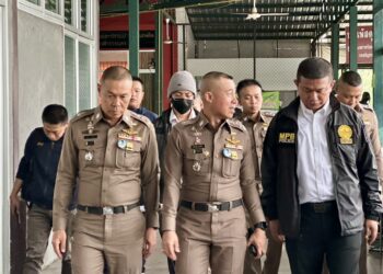 ตำรวจนครบาลแกะรอยรถส่งพัสดุถึงคอนโดแอร์โฮสเตส รวบคนขับคดีเก่าค้ายา ด้าน ผบ.ตร. สั่งล่าตัวบงการผู้บงการ