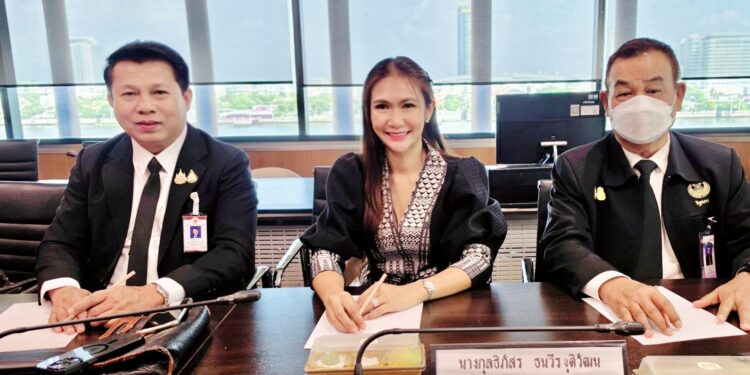 วุฒิสภาจี้คุมเข้มต่างชาติ หวั่นใช้ไทยเป็นฐานพักพิง สอบปม “หมิง เฉินซัน” ครอบครองอาวุธสงคราม