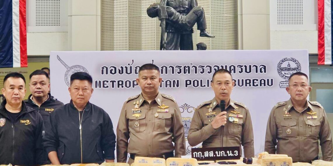 สกัดก่อนทะลักเมือง! ตำรวจนครบาล ทลายแก๊งลำเลียงยา ยึดล็อตใหญ่ 3.91 ล้าน