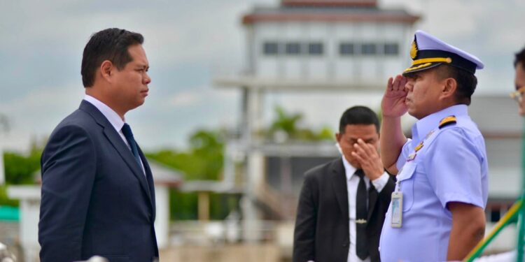 “สรรเพชญ” ชู ทุนมนุษย์คือหัวใจยกระดับพาณิชย์นาวีไทย เร่งผลิตบุคลากรมาตรฐาน IMO ป้อนตลาดแรงงานโลก เดินหน้าพัฒนาท่าเรือ-ร่องน้ำ-MSW เพิ่มขีดแข่งขันประเทศ
